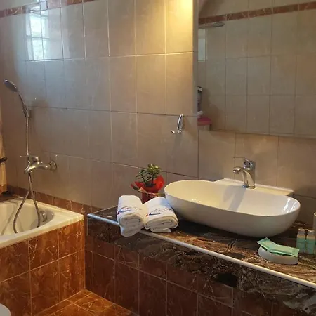 Rafaela Apartment *